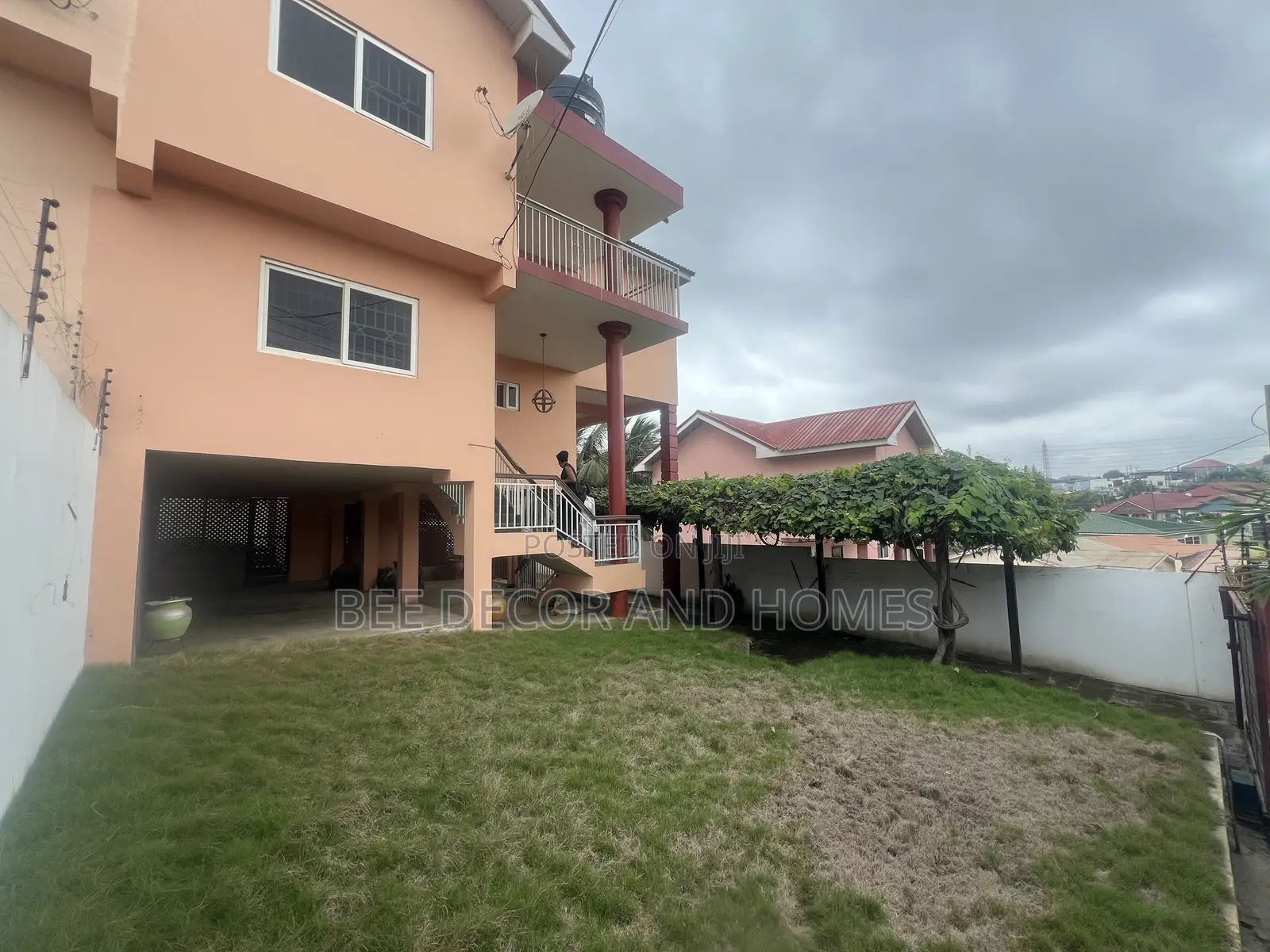 3bdrm House in Bee Decor And Homes, Kwabenya for sale