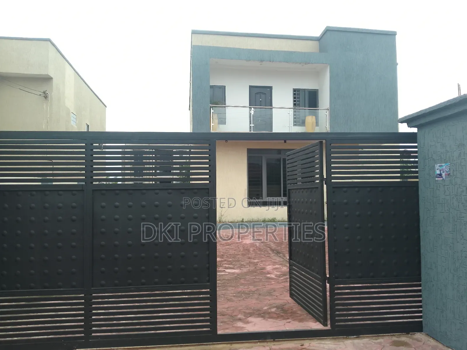 4bdrm House in Dki Properties, East Legon for sale