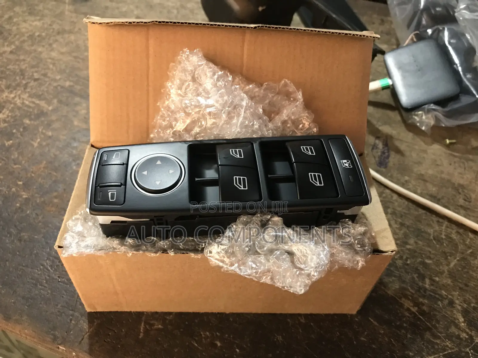 Mercedes Benz C250 W204 Main Door Switch (2008 - 2014)