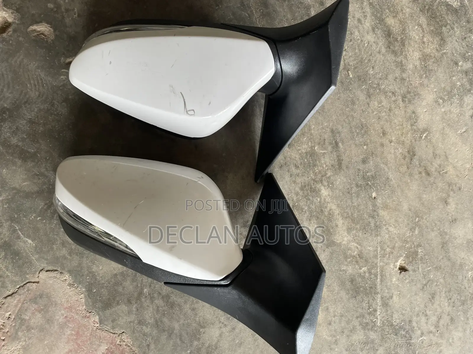 Hyundai Accent 2017 Driving Mirror With Light