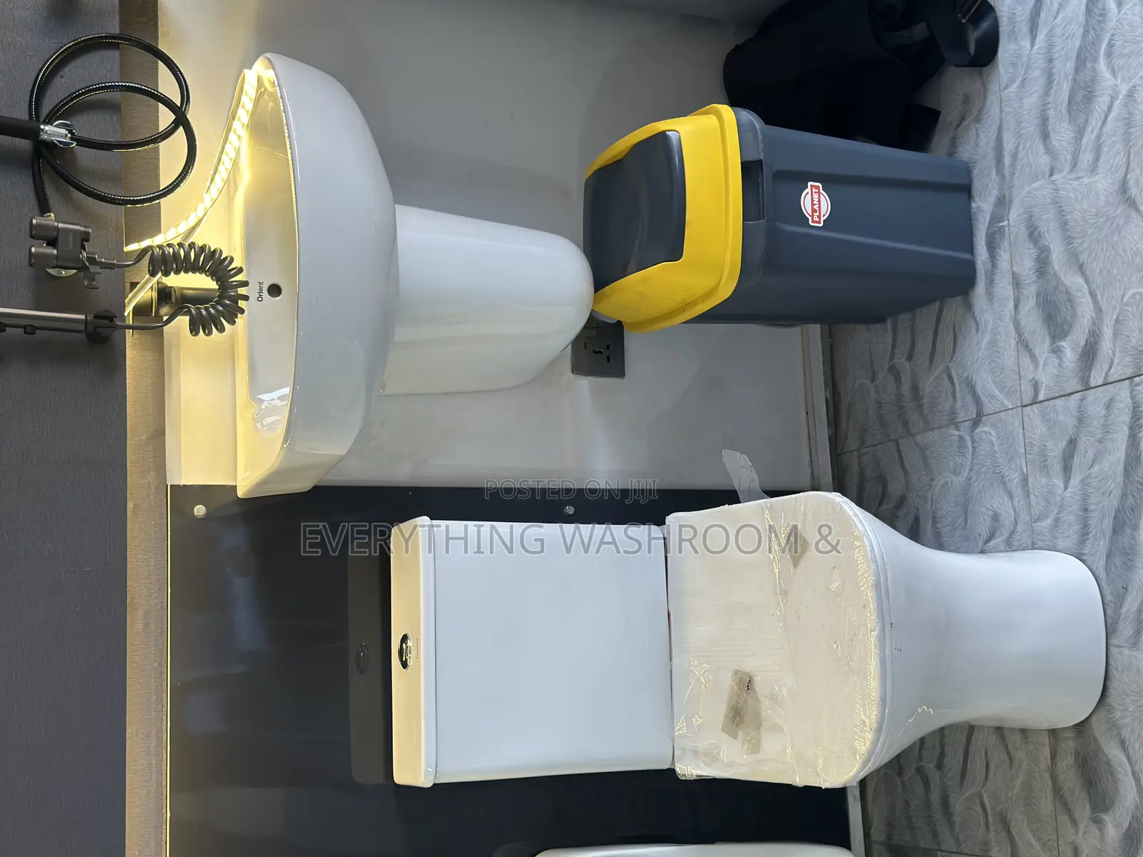 Master Water Closet_slim Tank Water Closet_efficient