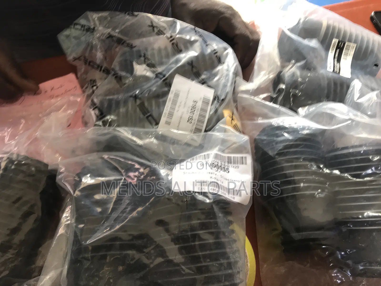 Shocks Dust Cover
