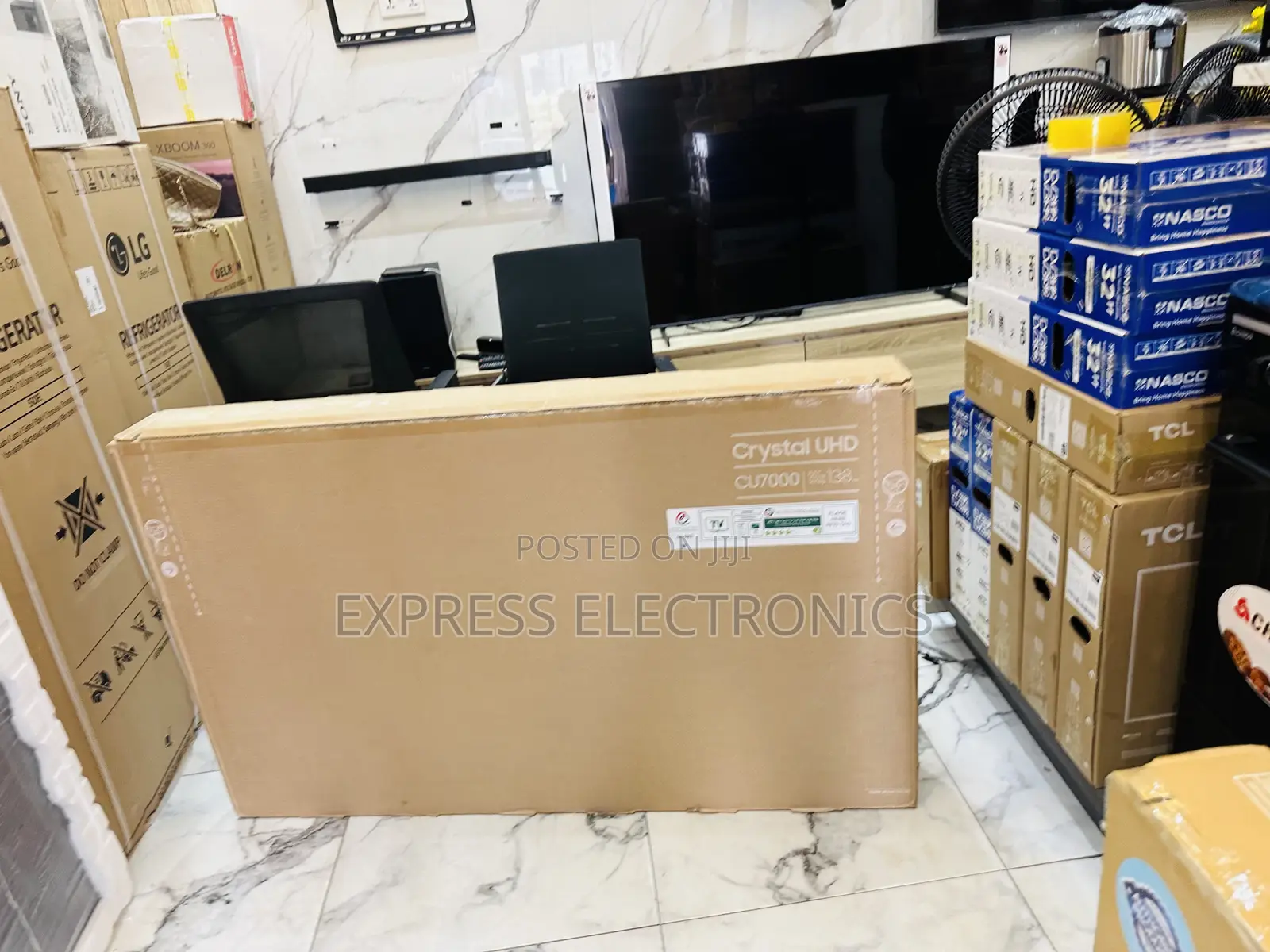 Get a New Slim Uhd Smart Glossy Samsung 55”Cu8000