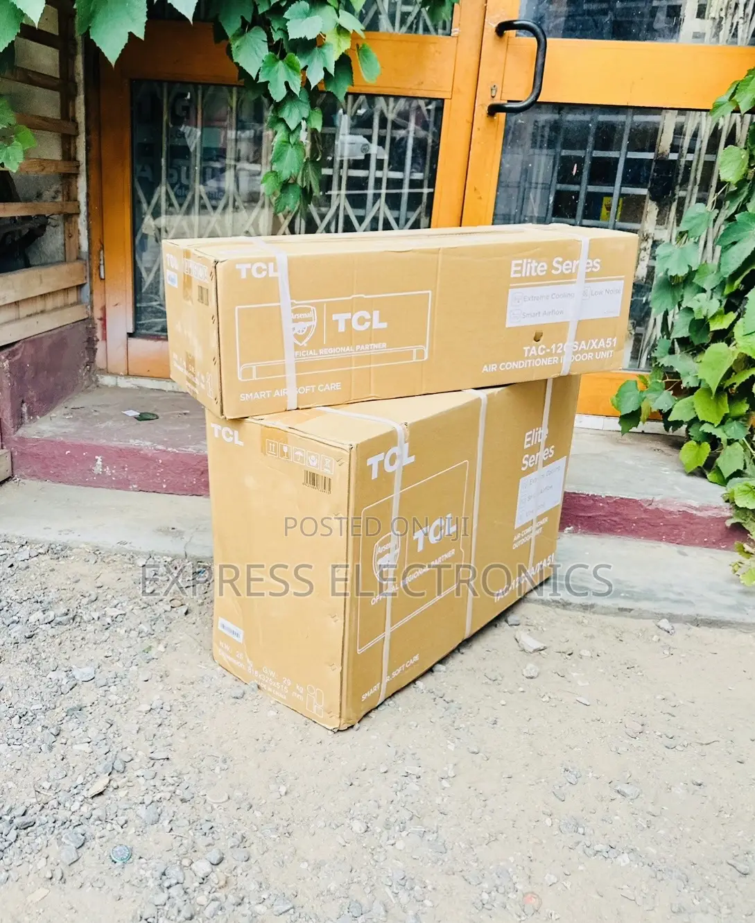 Ultra Fine White Air Conditioner TCL 2.5hp Inverter Split