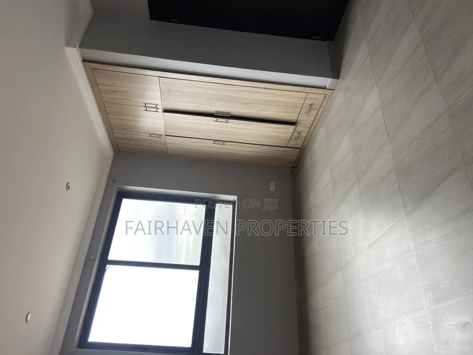 2bdrm Apartment in Tseaddo, Airport Residential Area for rent