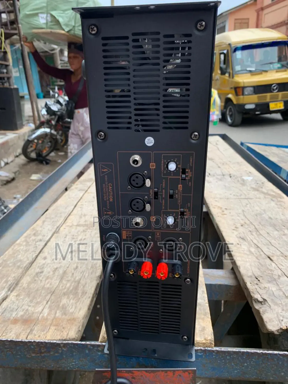 Yamaha P5500S Mid Amplifier