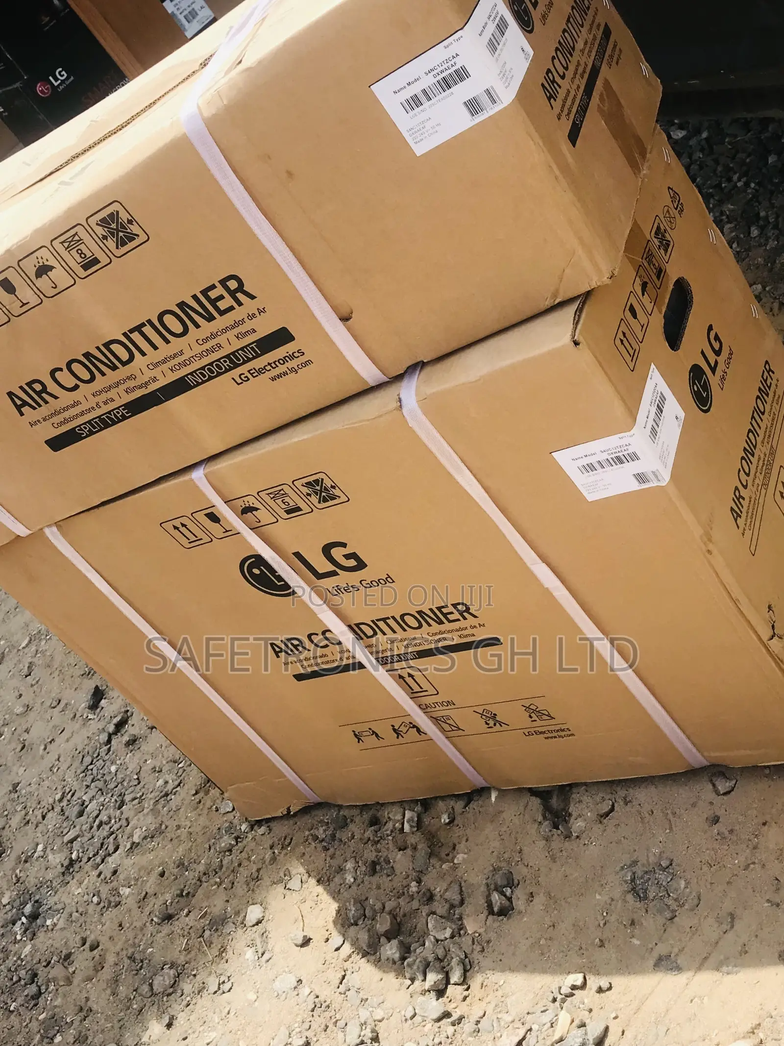 Fast Cooling LG White Dual Inverter 2.5hp AC