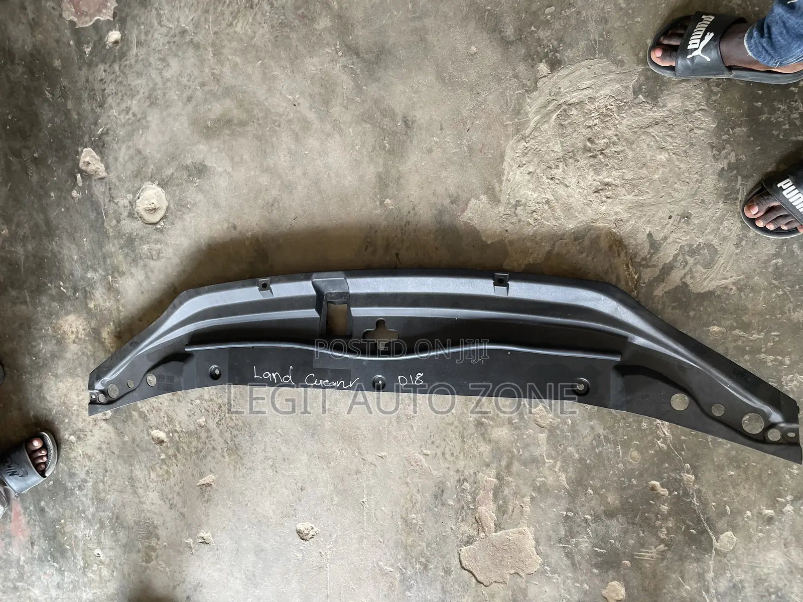 Toyota Land Cruiser Radiator Panel