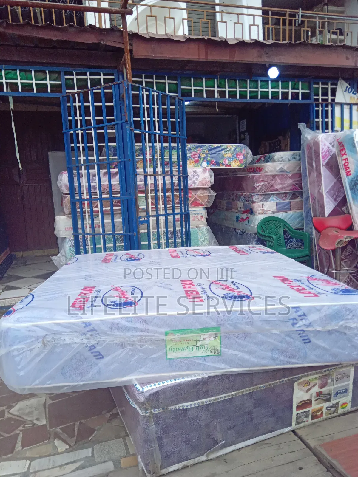 Mattress Queen Size 12" With Foreign Cover
