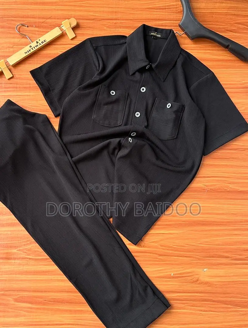 Men’S Casual Wear Top and Down
