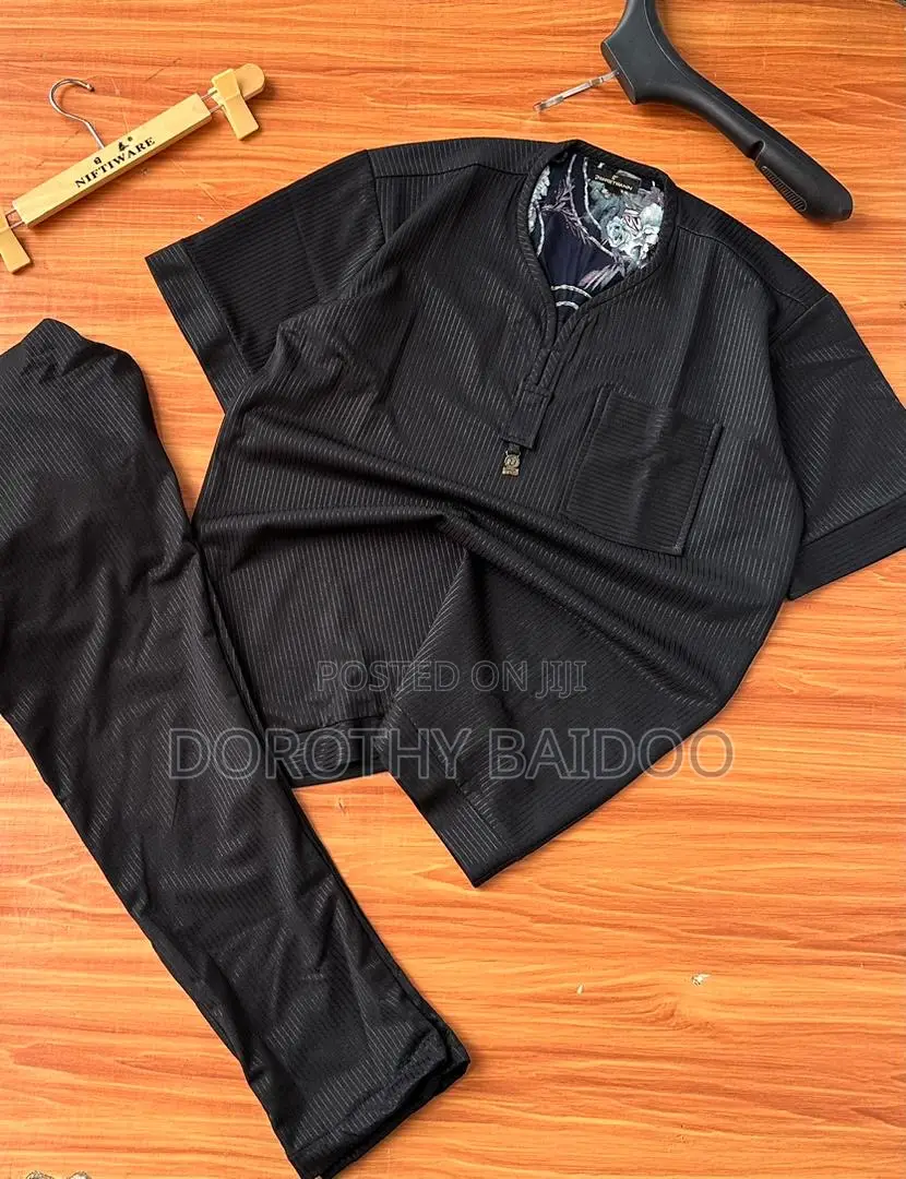 Men’S Casual Wear Top and Down