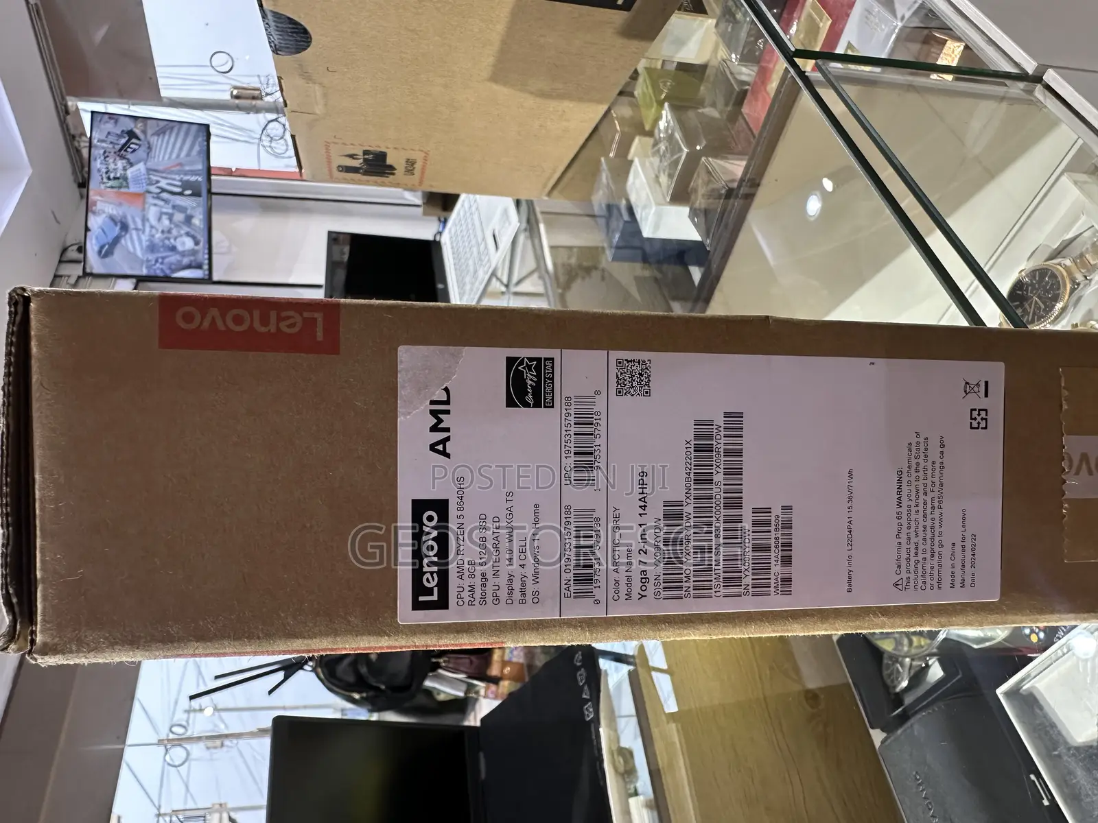 New Laptop Lenovo Yoga 710 8GB AMD Ryzen 5 SSD 512GB