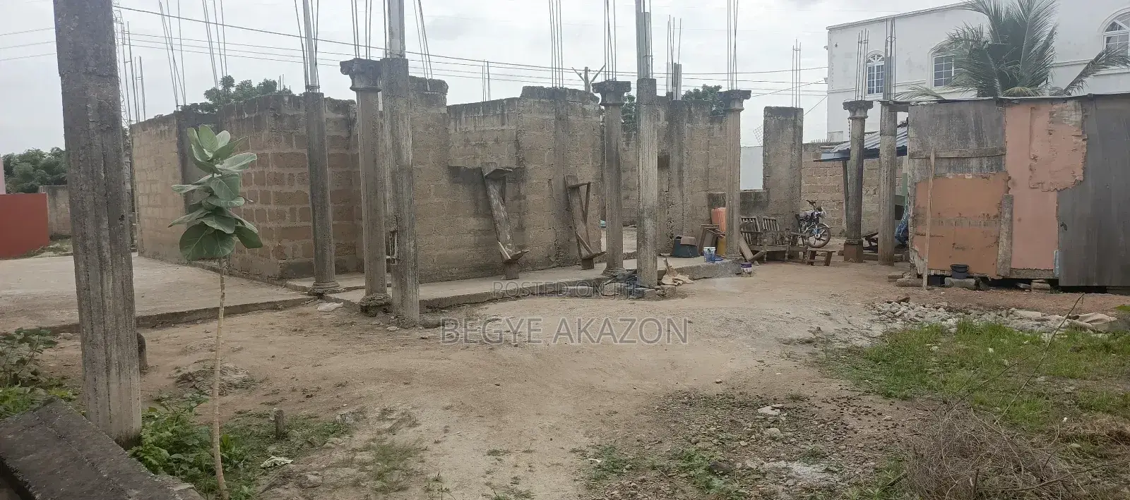 A Land With A Structure 4 Sale At Santoo Silicon Estate