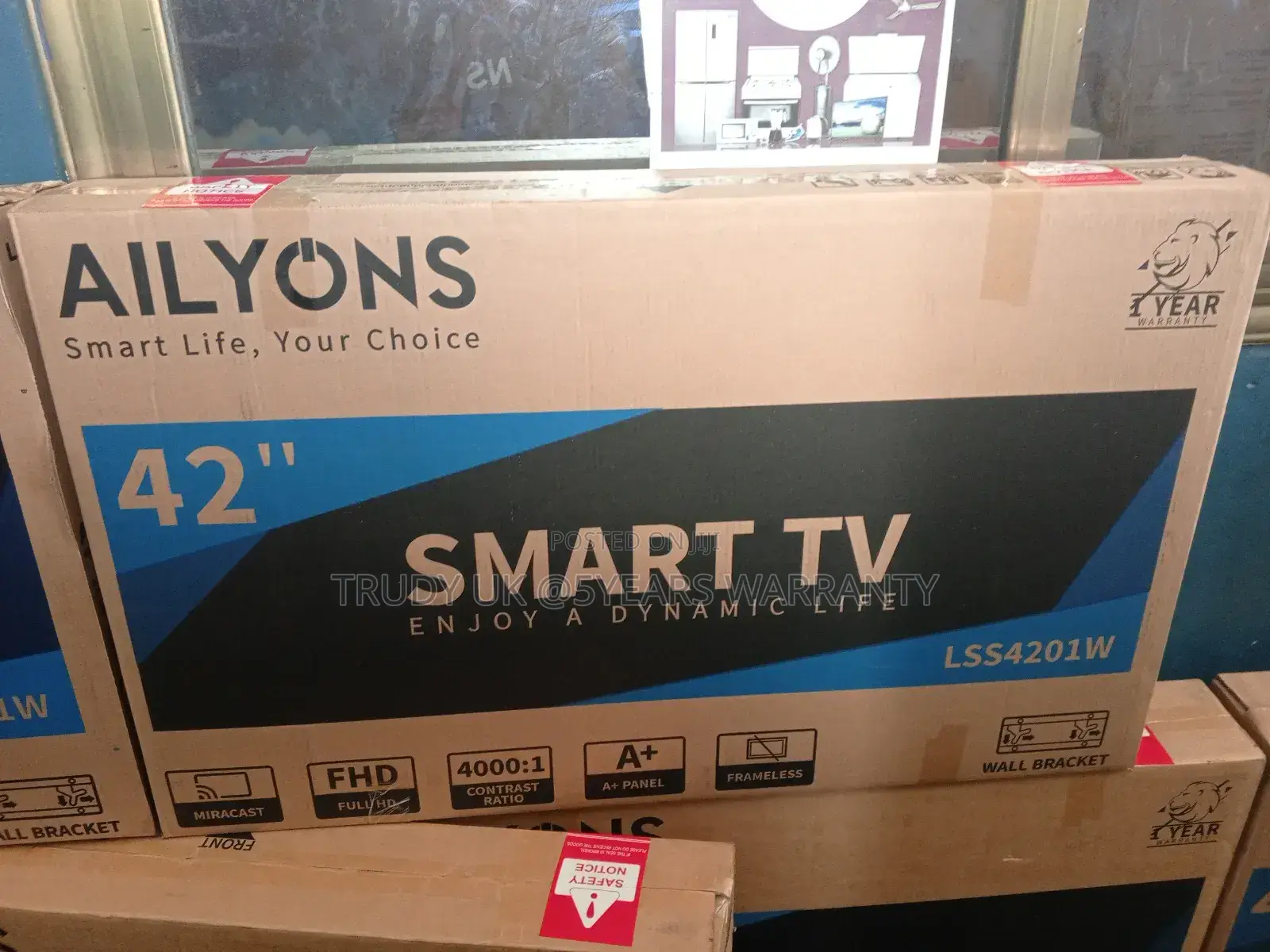 Smart Android Tv TVS TV Ailyons 42inches