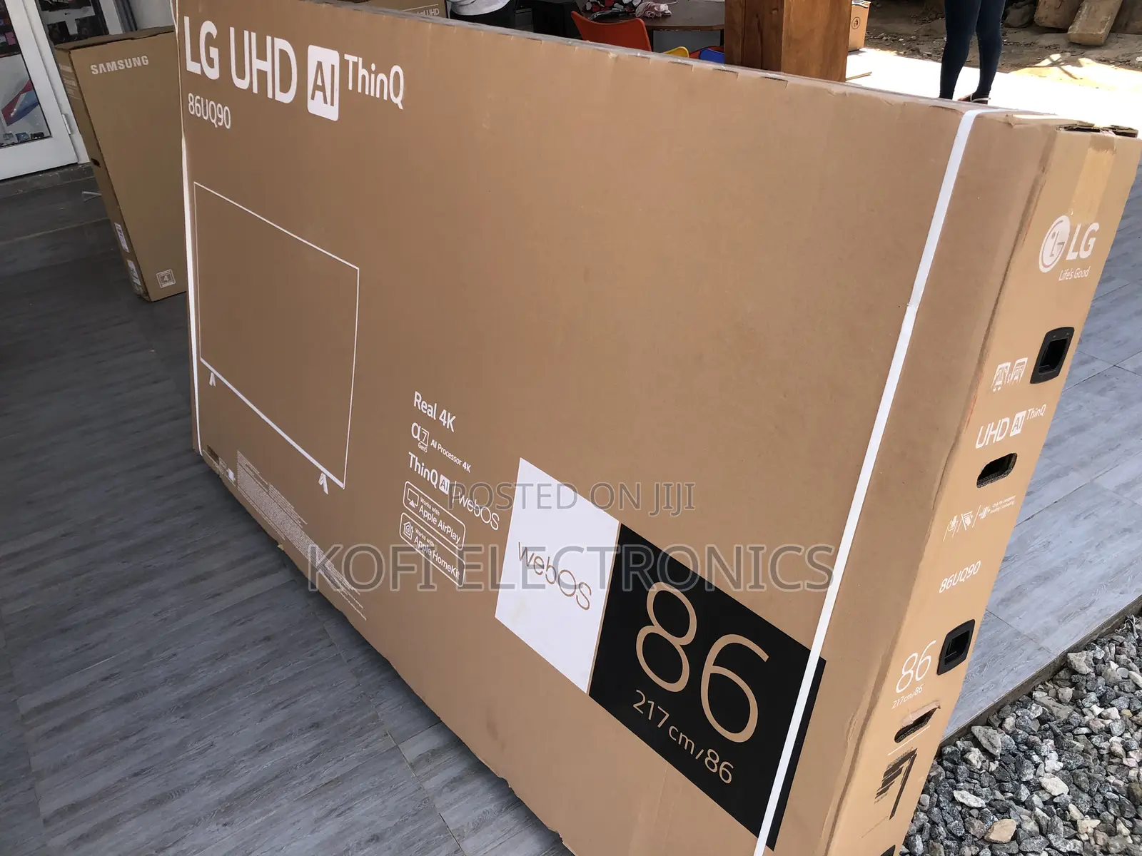 LG 86′′ UQ90 SERIES UHD Smart TV(On a New Whole Scale)