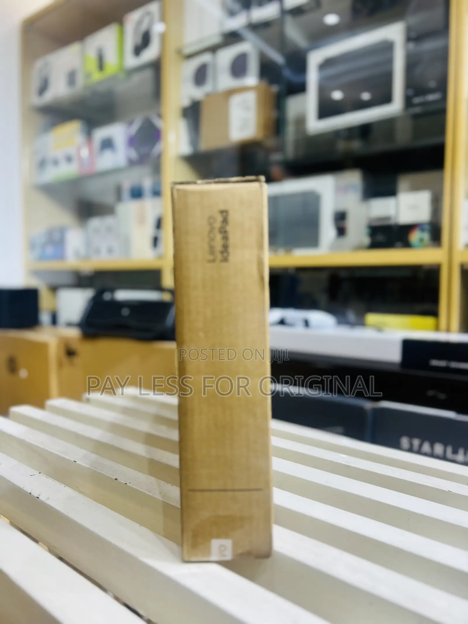 New Laptop Lenovo IdeaPad 1 4GB AMD SSD 128GB