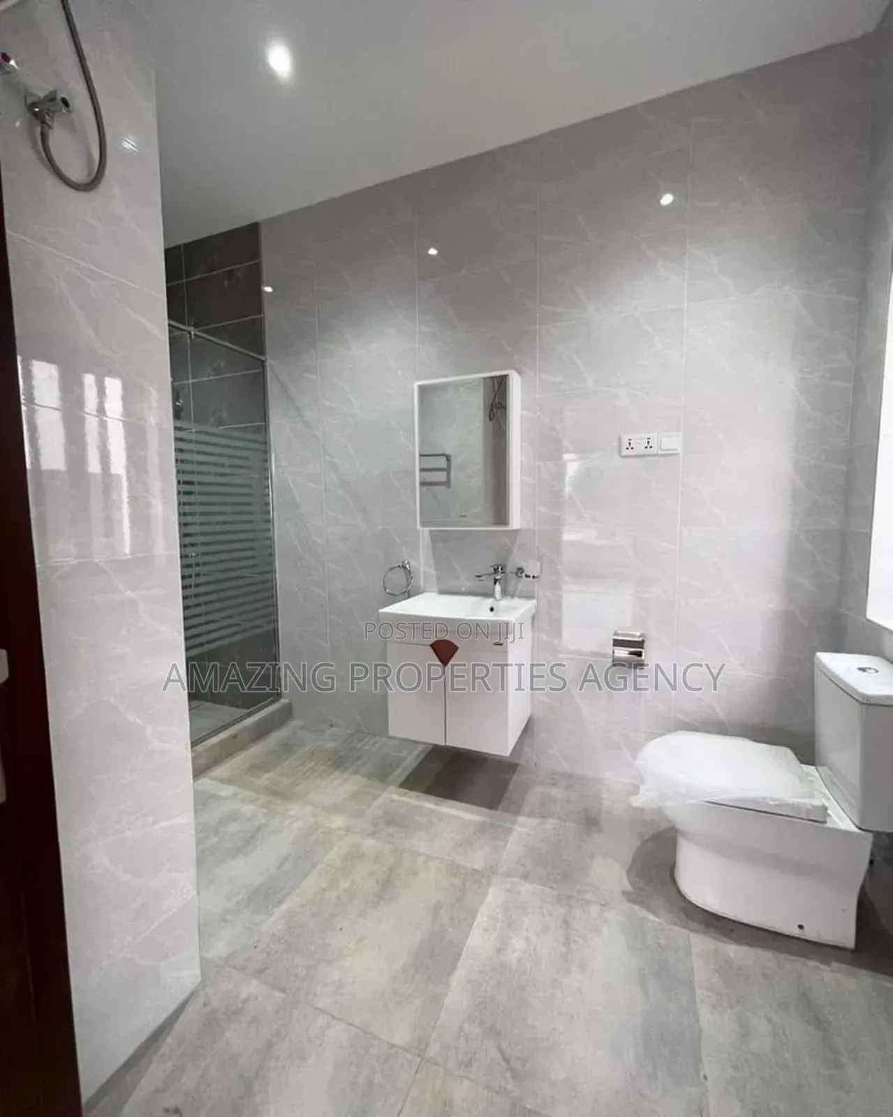 4bdrm House in Aburi for sale