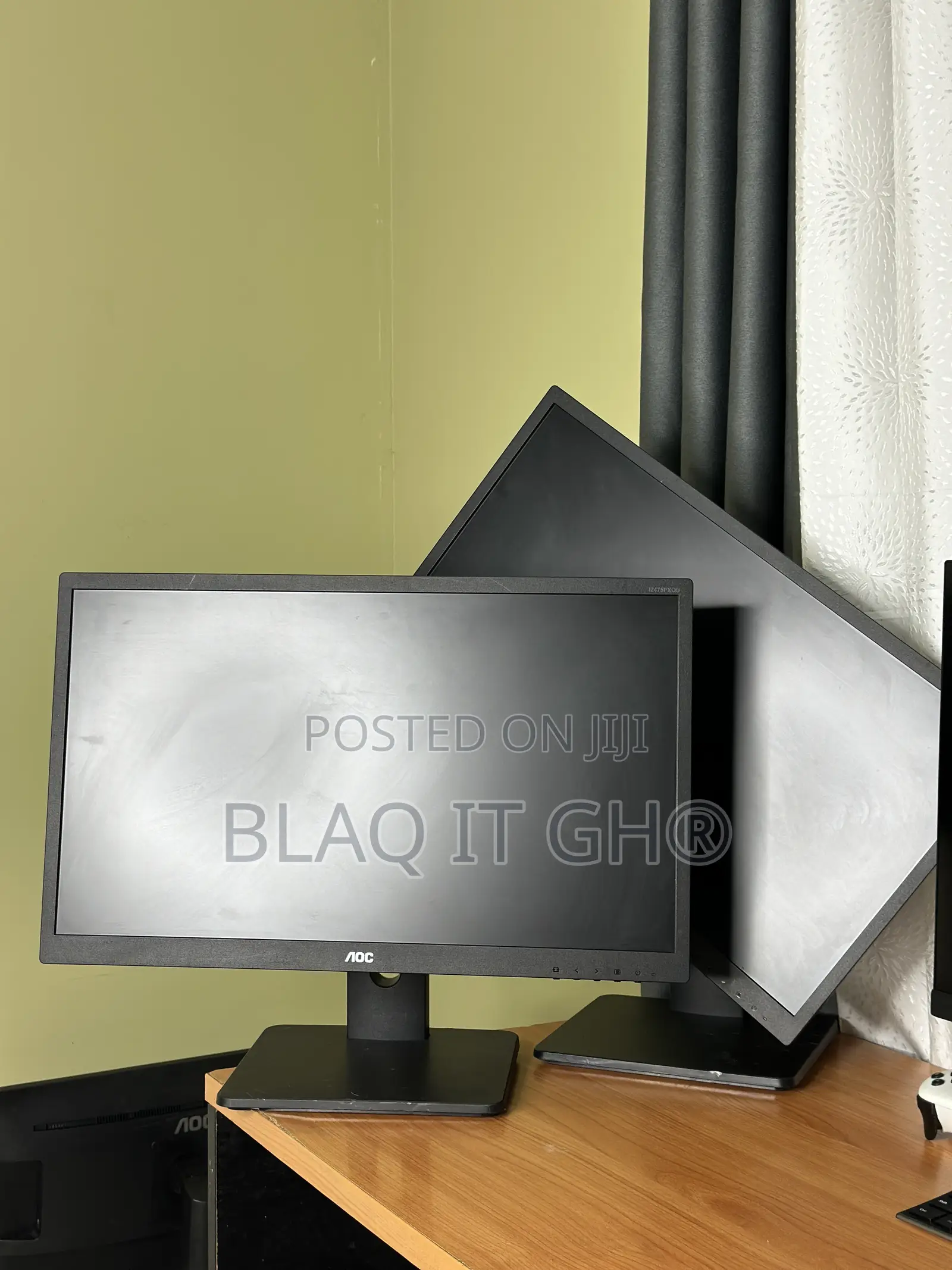 AOC 24 Inches IPS FHD With Speakers