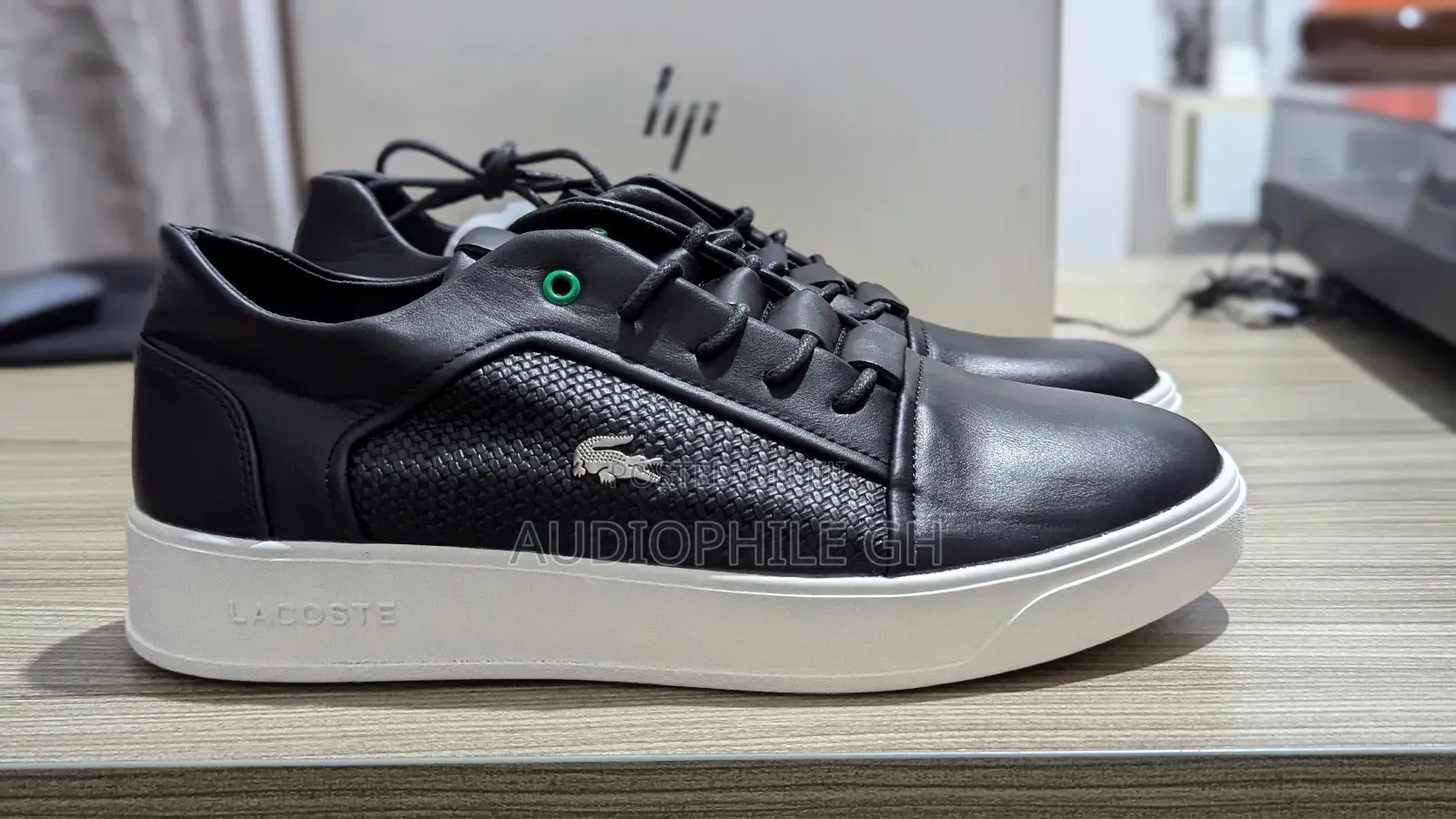 Premium Leather Men's Low Top Sneakers