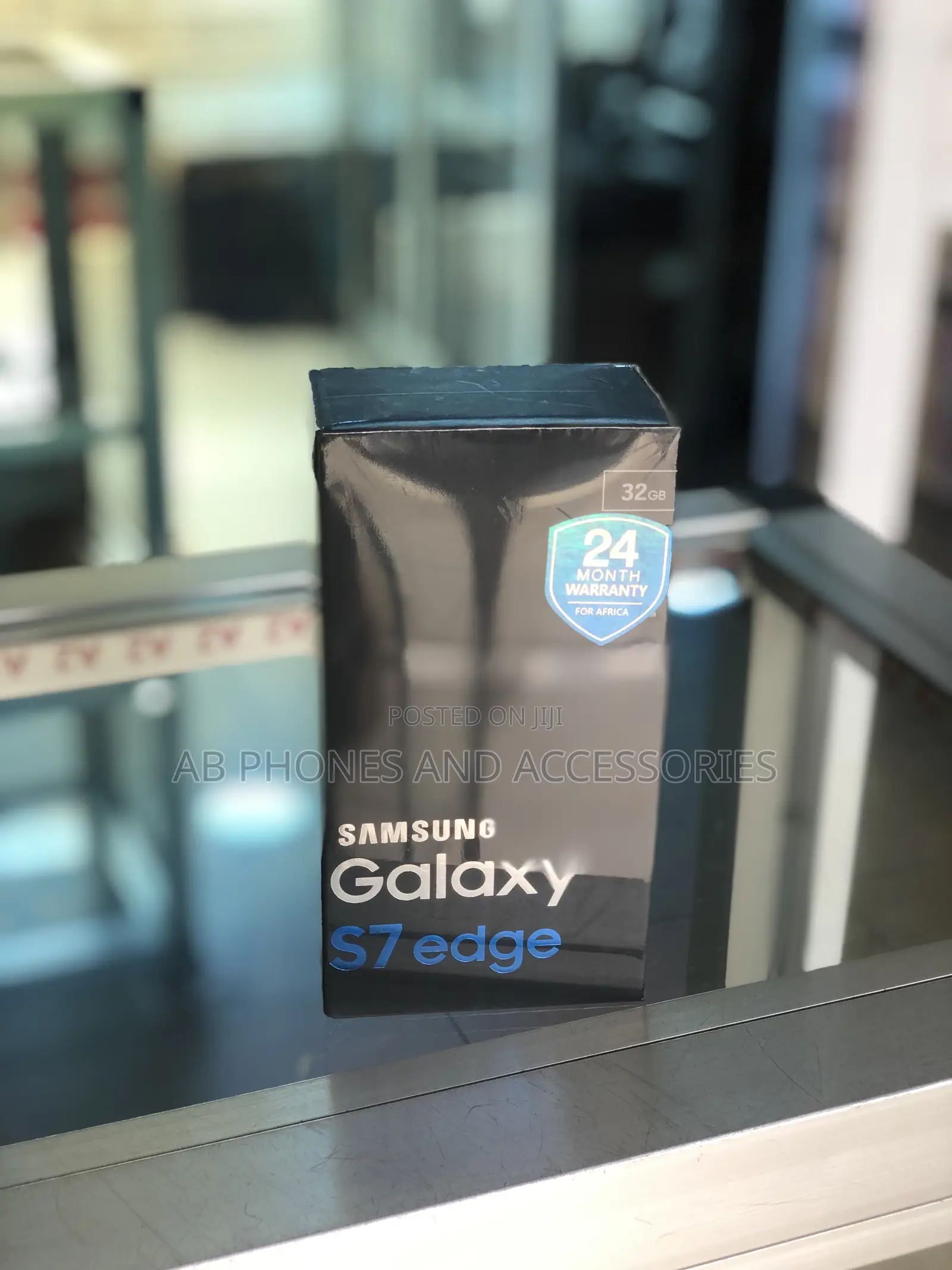 New Samsung Galaxy S7 edge 32 GB Silver