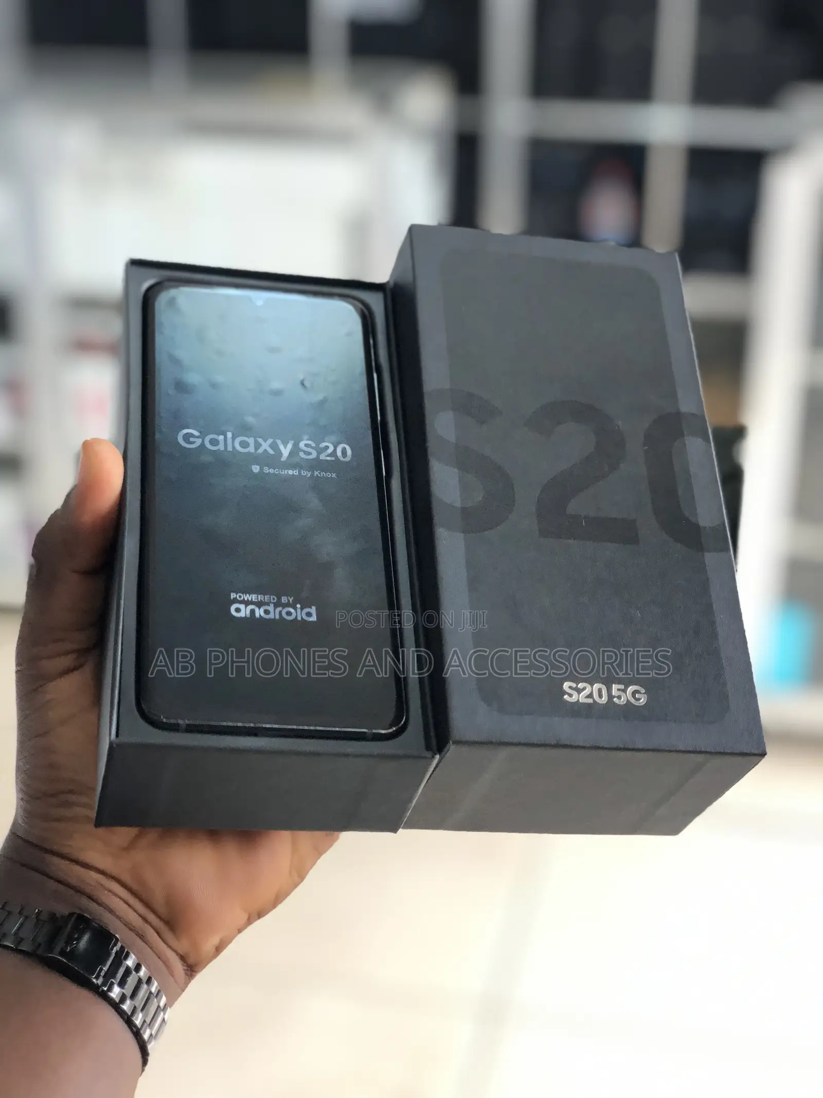 New Samsung Galaxy S20 128 GB Black