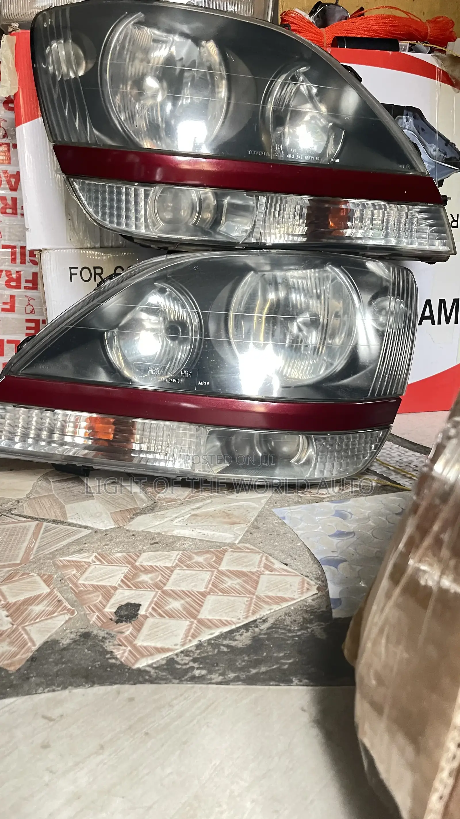Lexus Rx 300 Headlight