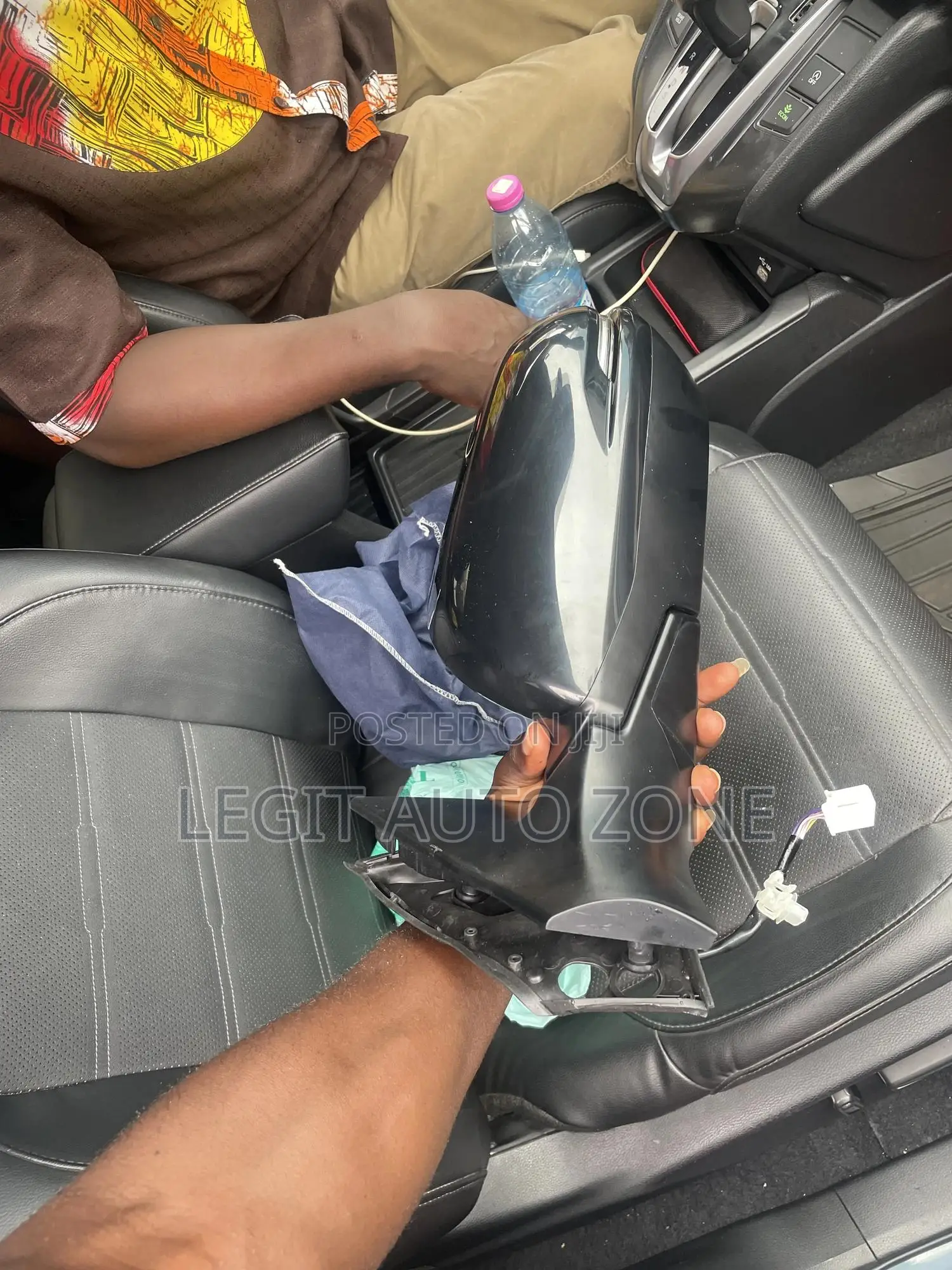 Honda CRV 2017,2022 Complete Mirror Glass