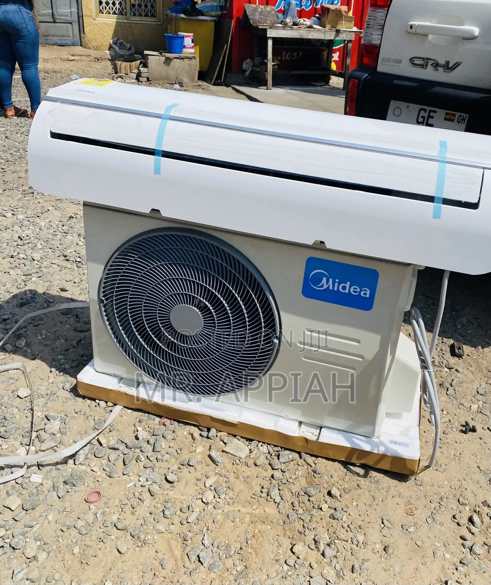 2.5hp Split Type R410 Gas Midea MSAF-24CRN1 Ac