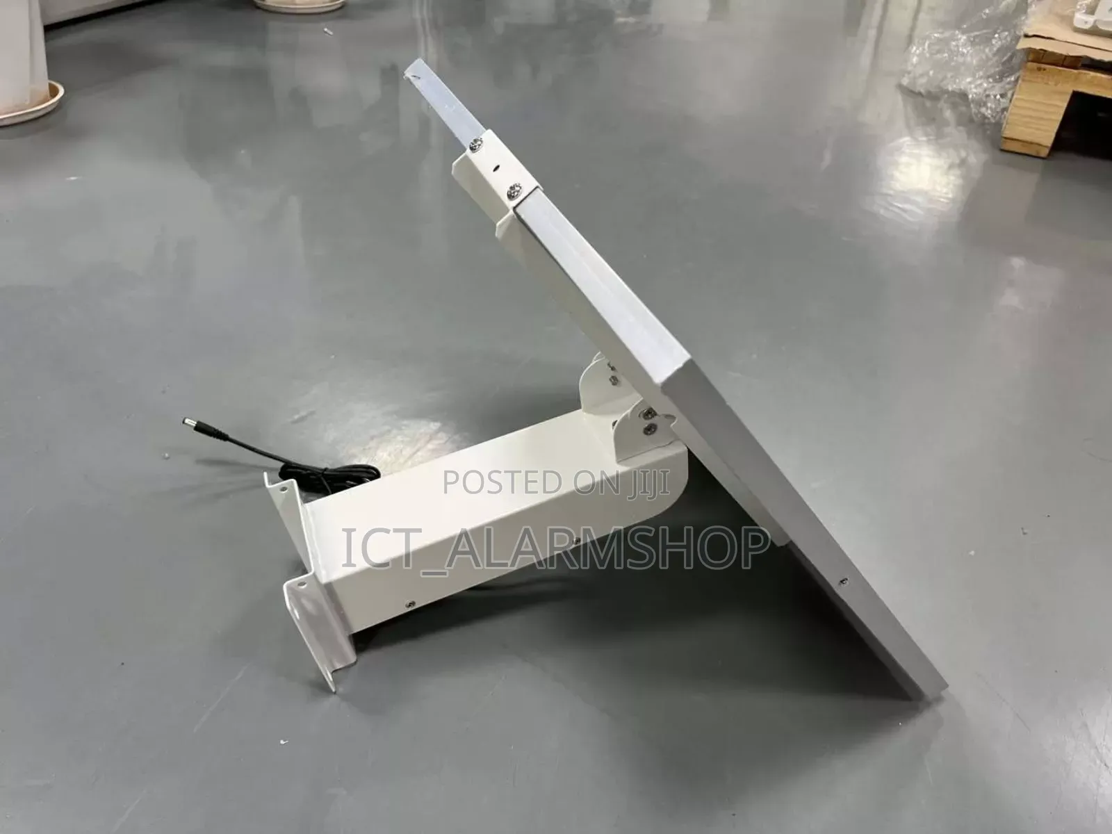 Solar Power Panel With Inbuilt Lithium Batteries
