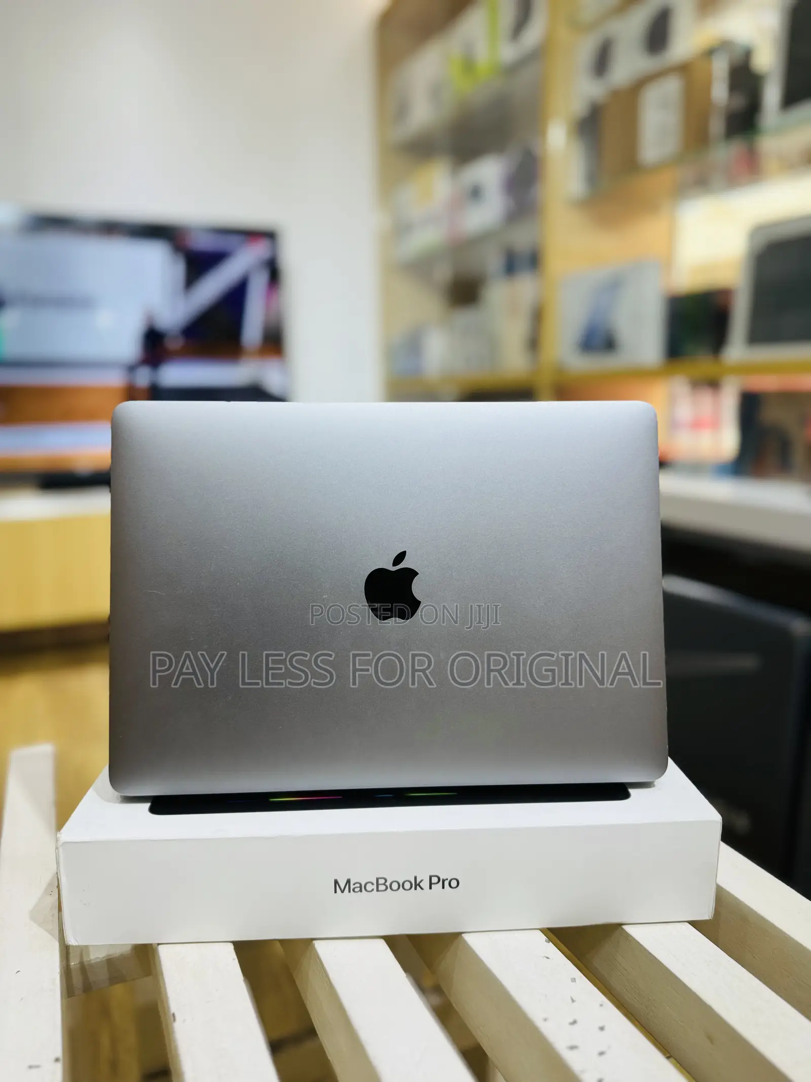 Laptop Apple MacBook Pro M1 8GB Apple M1 SSD 256GB