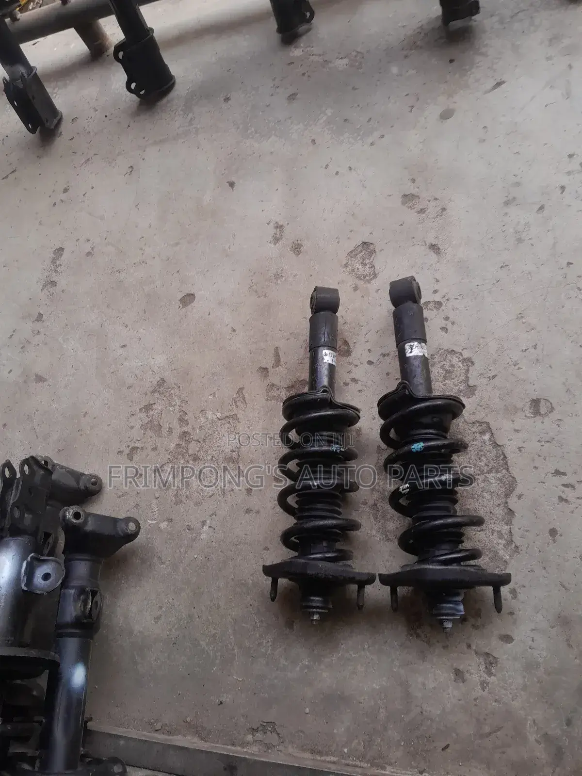 Honda C.R.V 2012 to 2016 Back Shocks