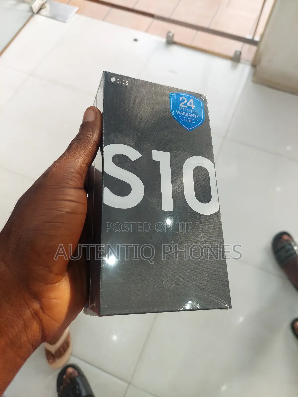 New Samsung Galaxy S10 128 GB Black