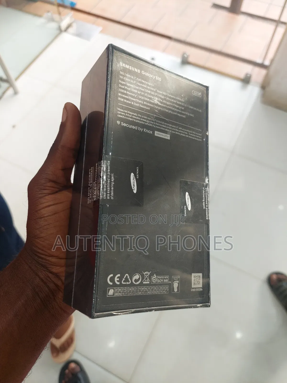New Samsung Galaxy S10 128 GB Silver