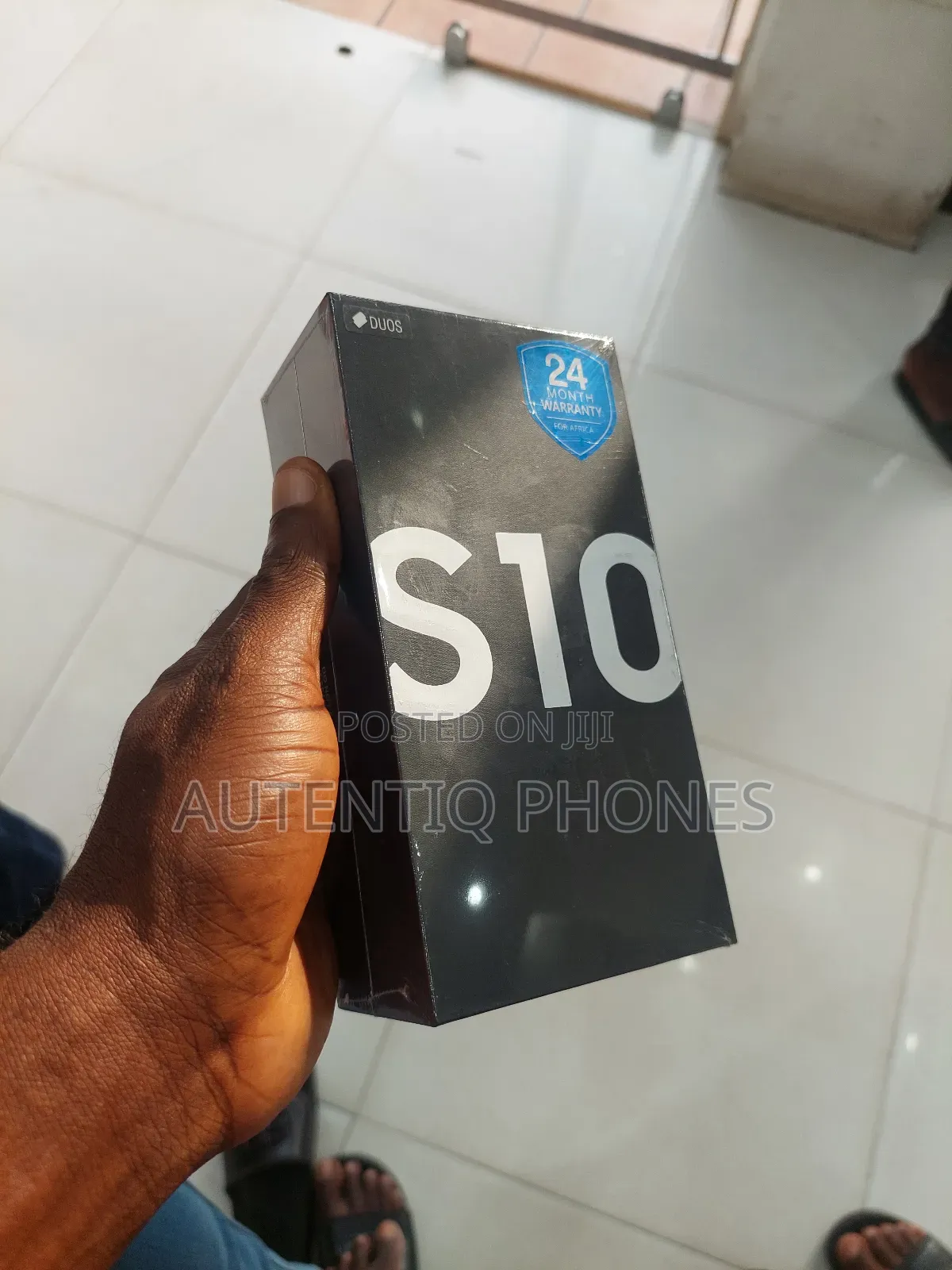 New Samsung Galaxy S10 128 GB Silver