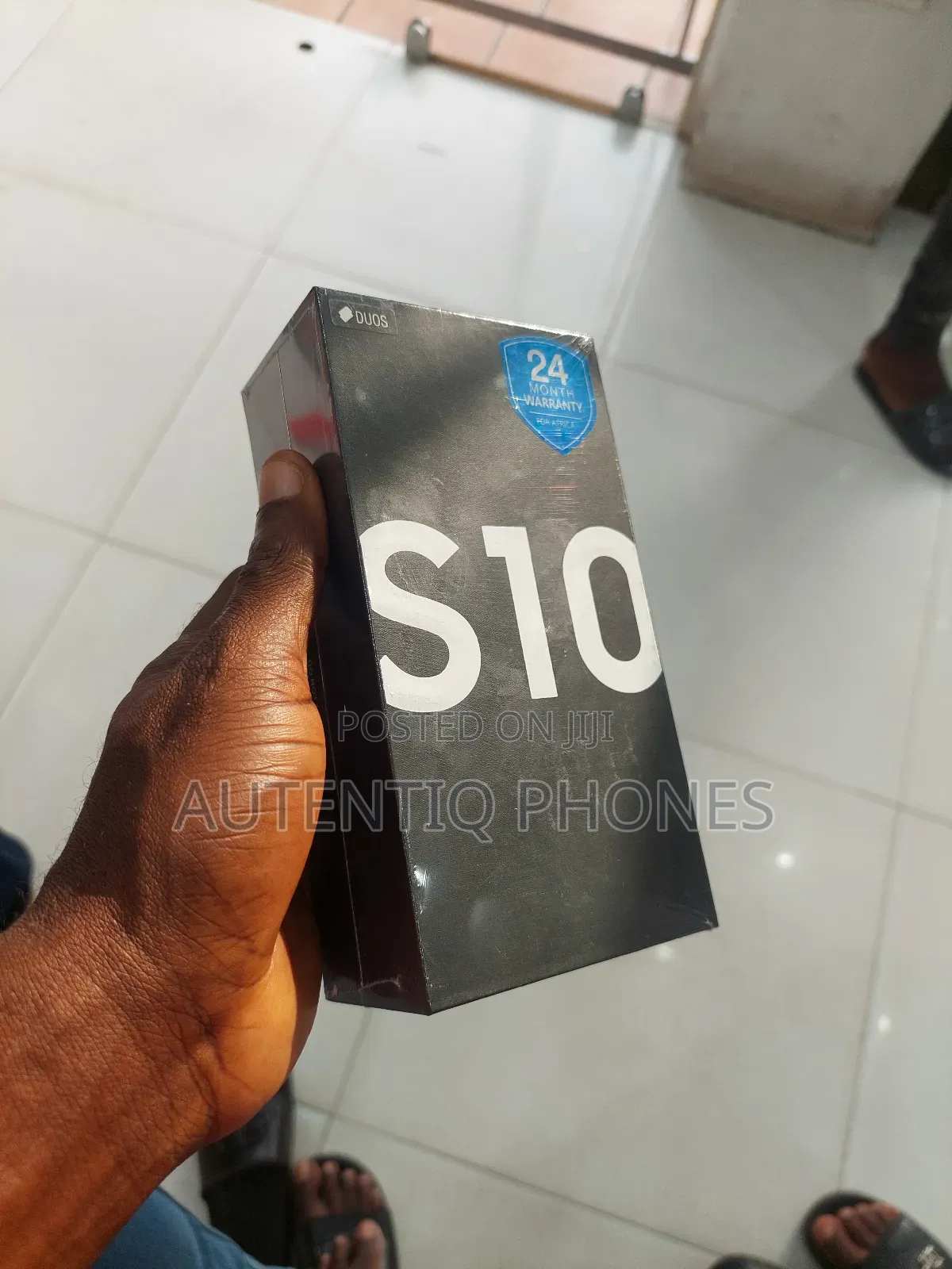 New Samsung Galaxy S10 128 GB Silver