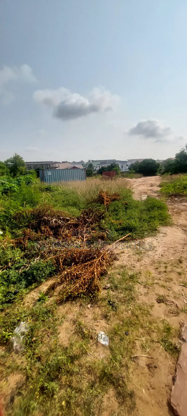 2 Plots of Land for Sale at East Airport
