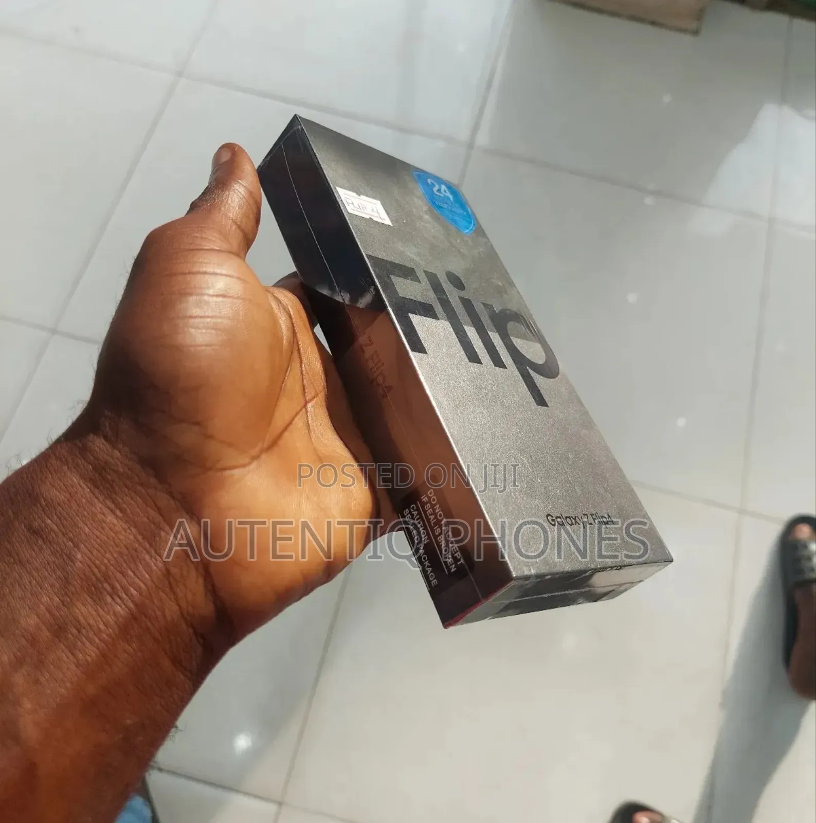 New Samsung Galaxy Z Flip4 256 GB Black