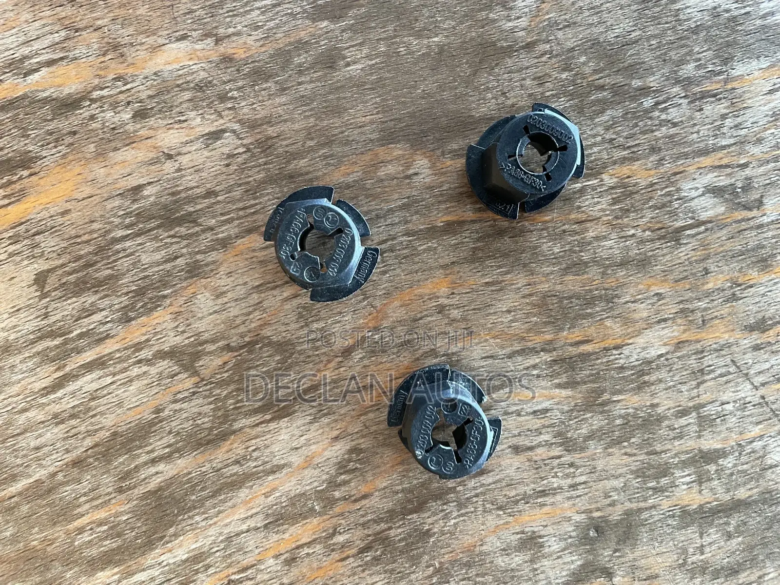 Radar Sensor Distronik Control Unit Bracket Clips