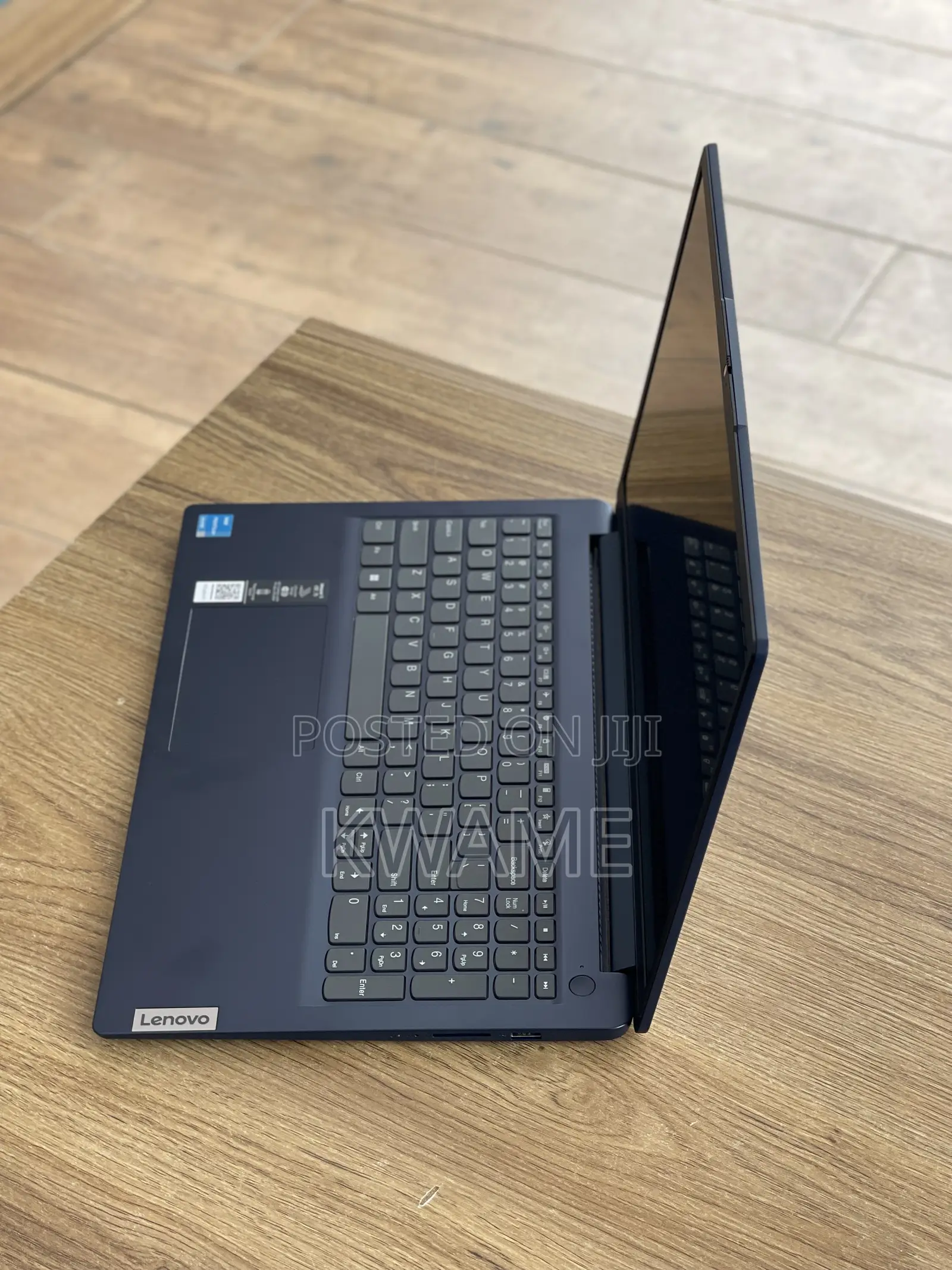 New Laptop Lenovo IdeaPad 1 4GB Intel SSD 256GB