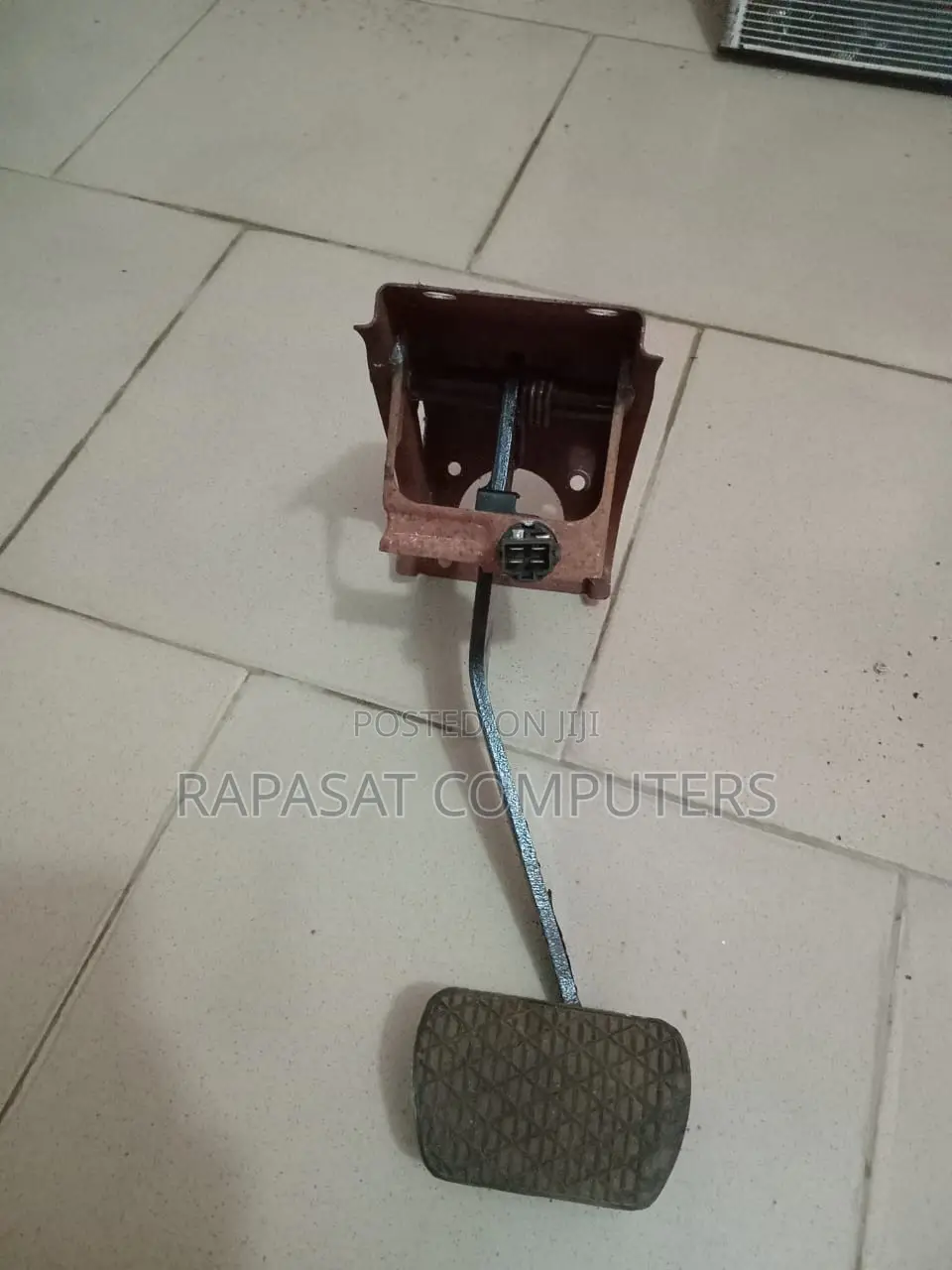 Ssangyong Rexton 2.0 Diesel D20T 2005 Automatic Brake Pedal