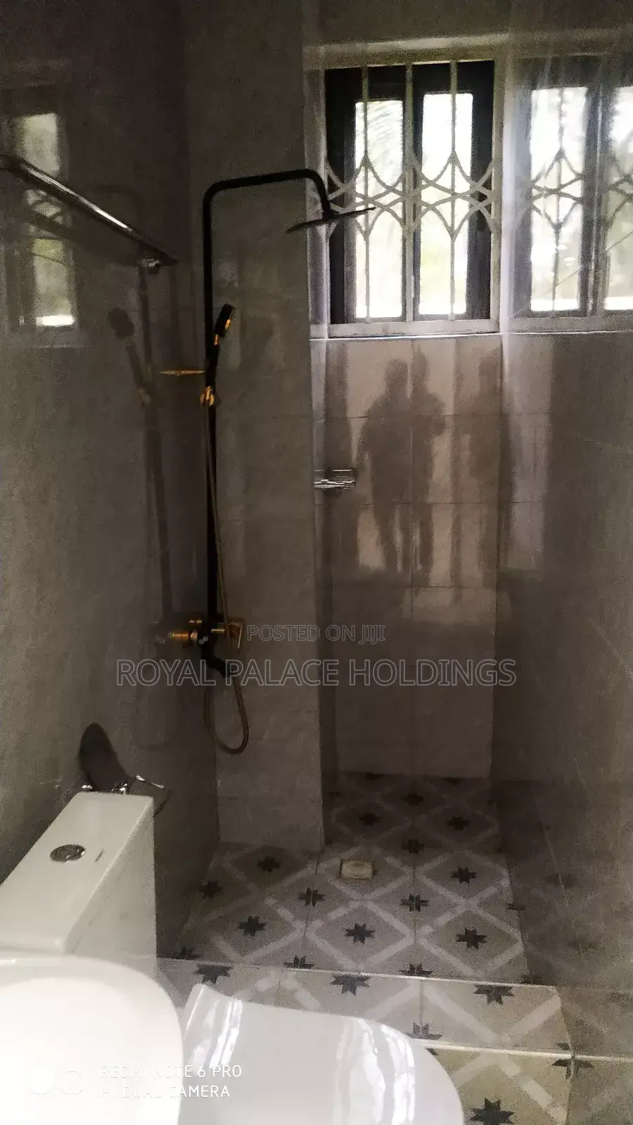 2bdrm Block of Flats in School Junction Area for rent