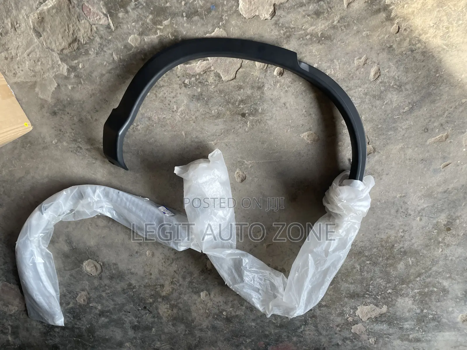 Honda CRV 2015,2016 Fender Moulding