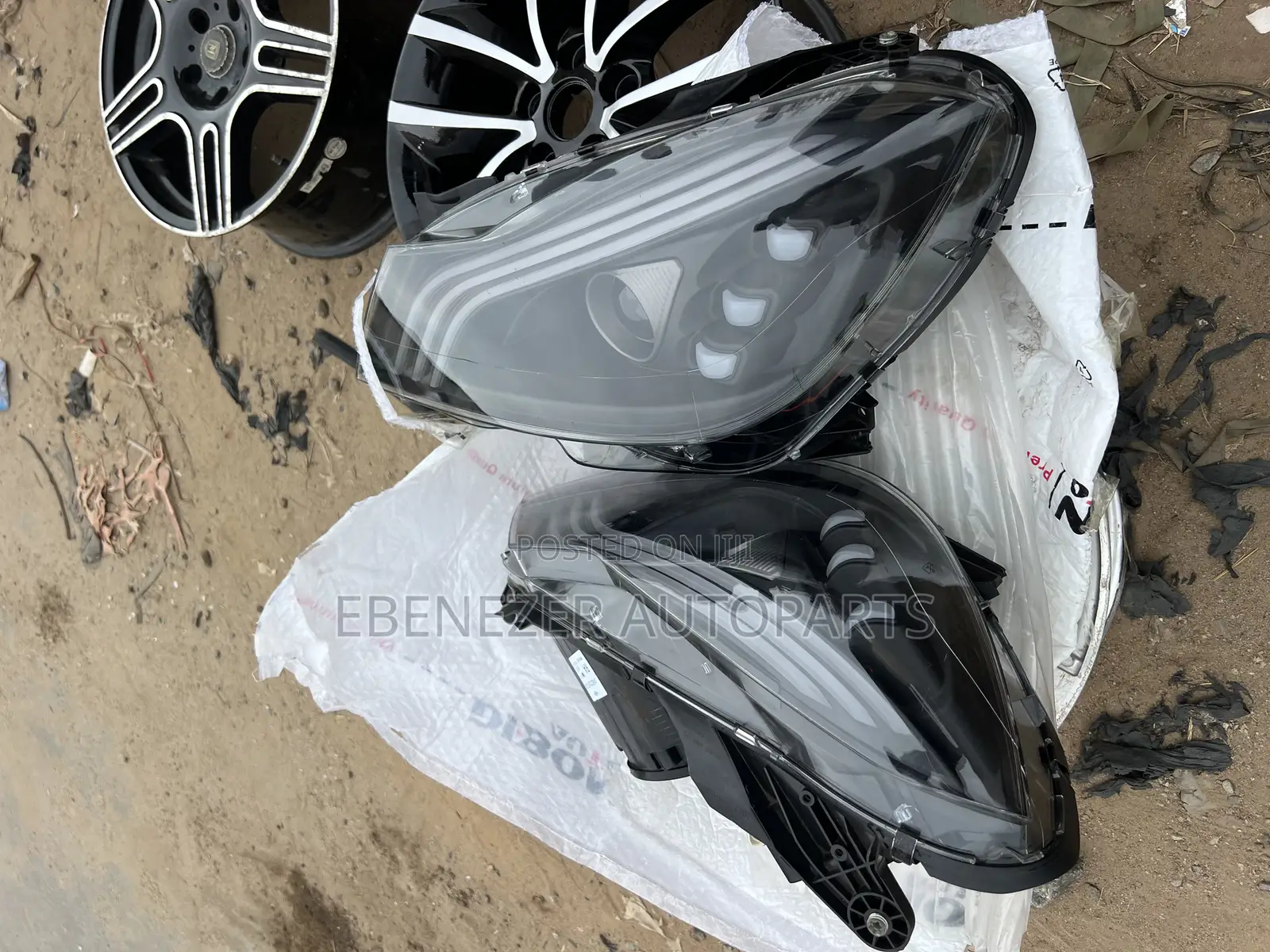 Mercedes Benz C250 Maybach Spec Headlights