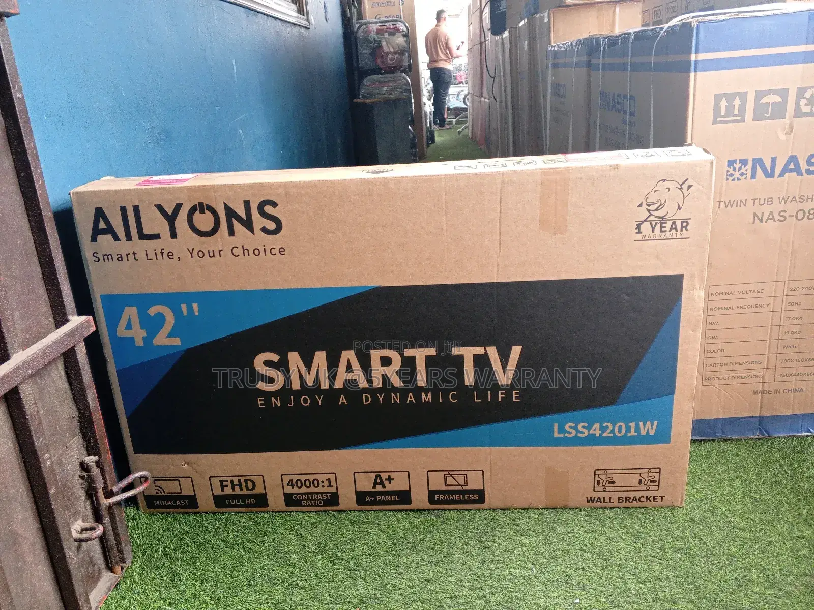 Ailyons 42"t2/S2 Smart Android Television Television 42inche
