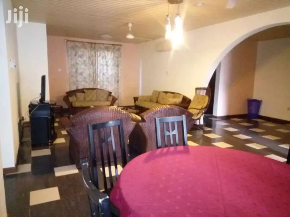 Furnished 2bdrm Apartment in Lapaz for rent