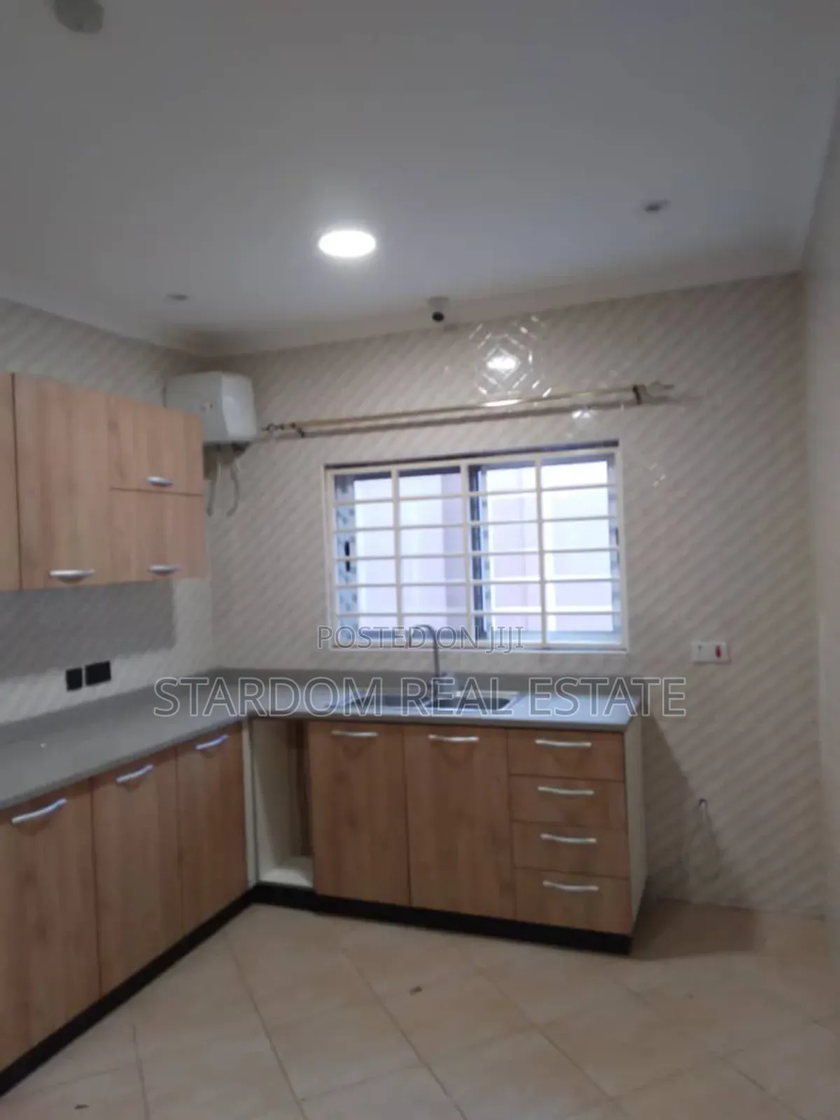 3bdrm Duplex in Spintex for rent