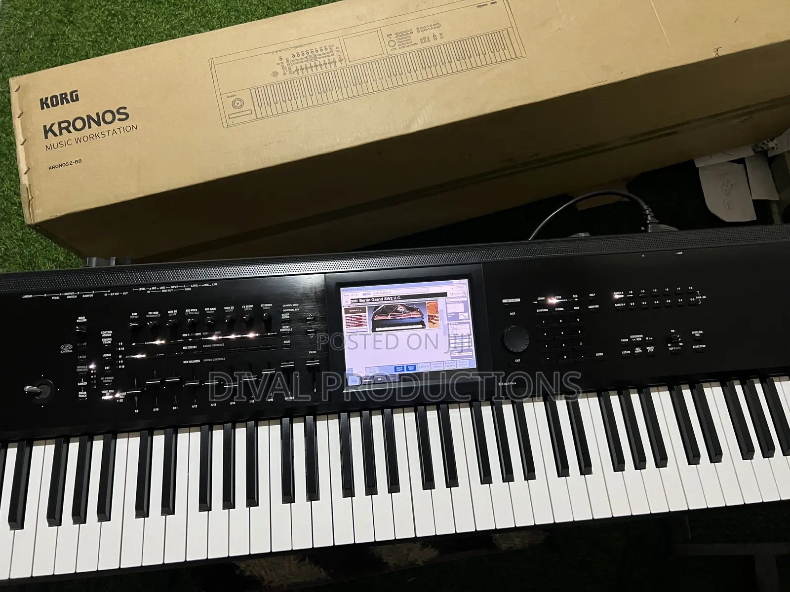 Kronos 2 88 Music Workstation
