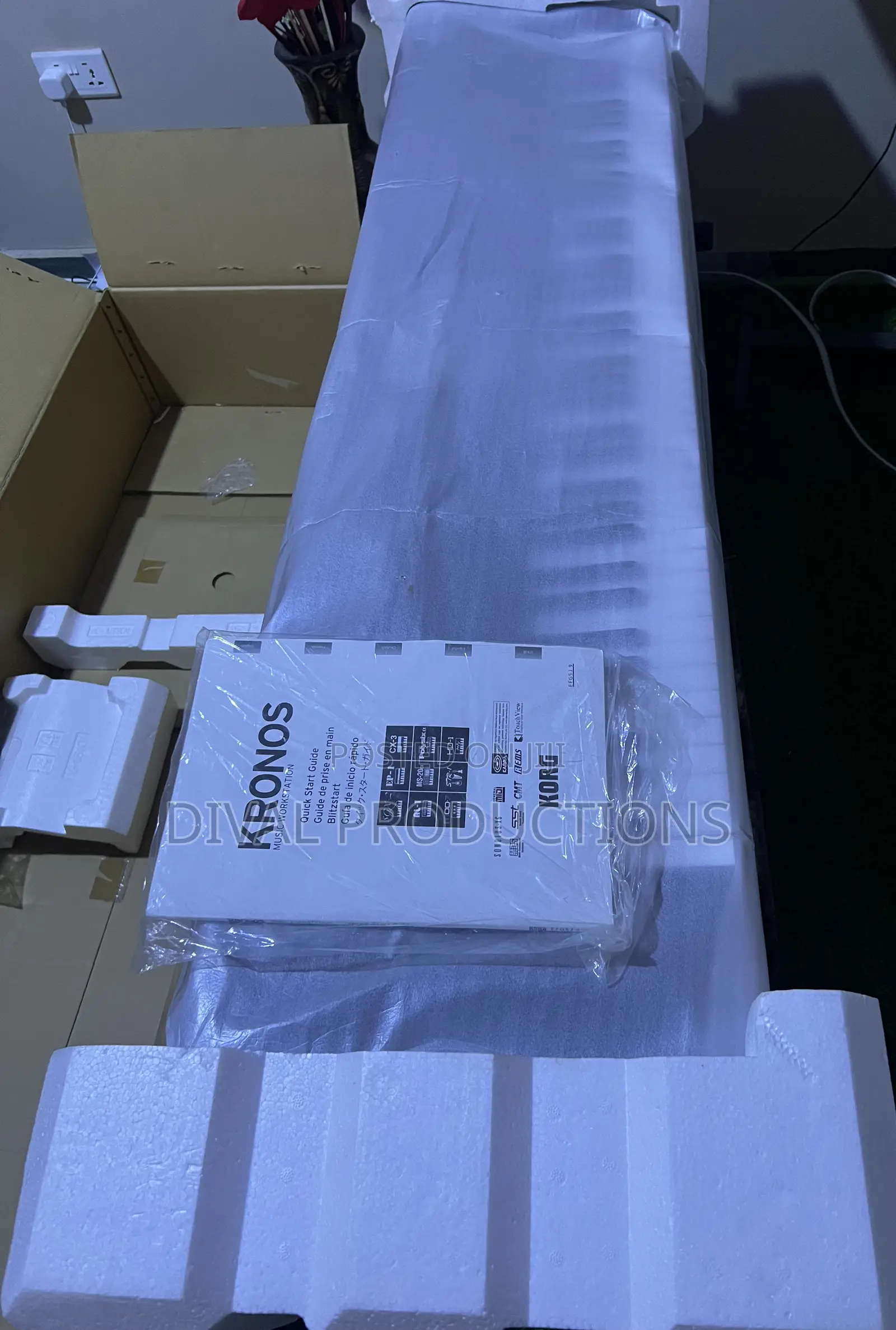 Kronos 2 88 Music Workstation