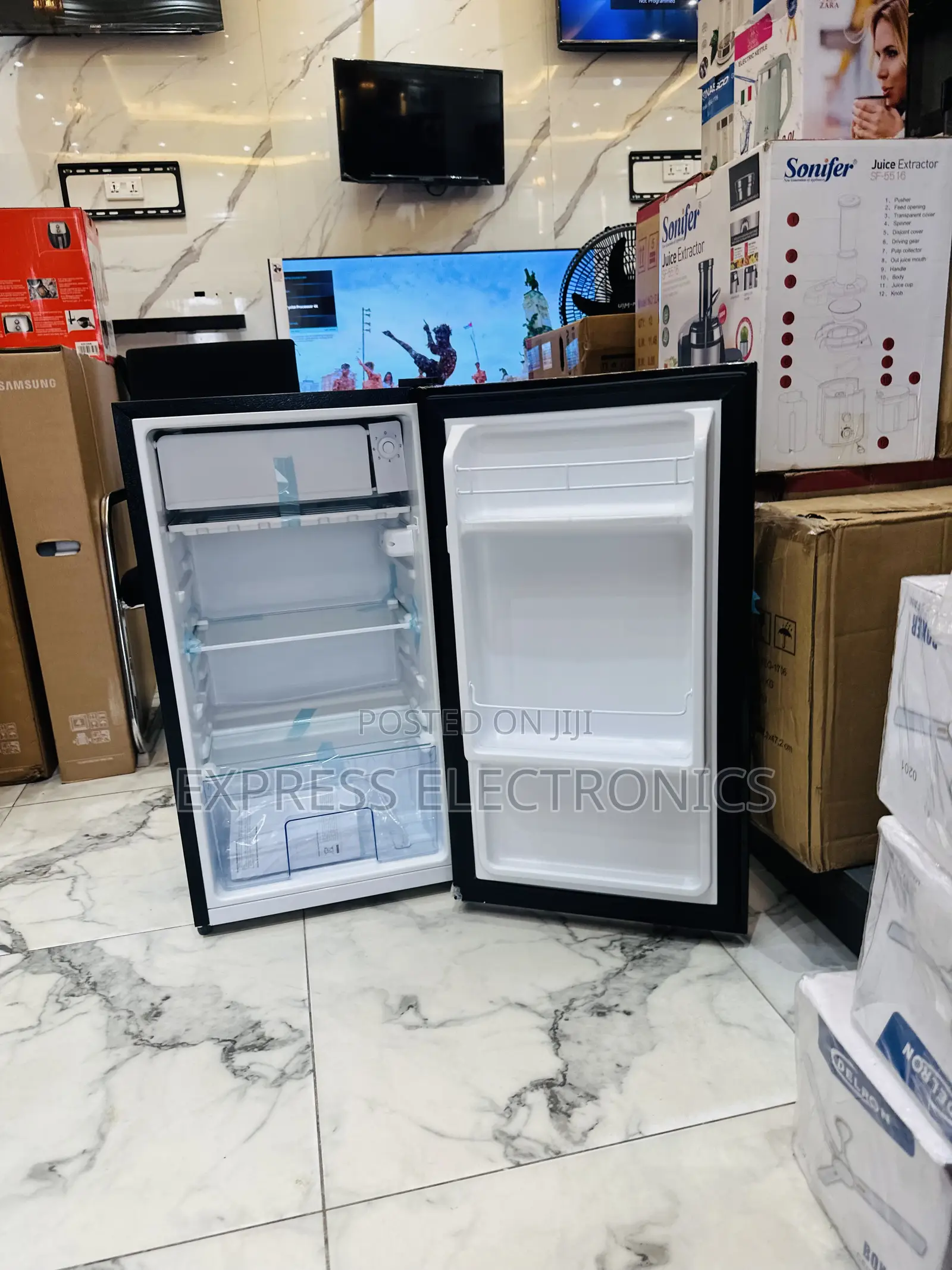 Best Buy for Less Pearl Pf-111h Single Door Fridge Black