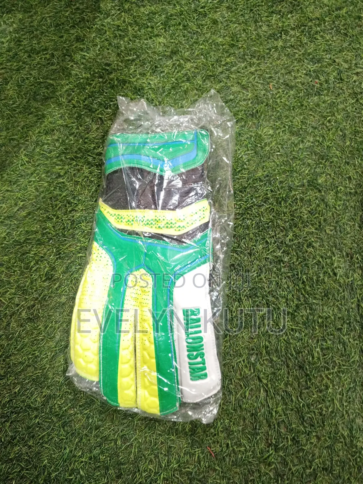 Keeper Gloves